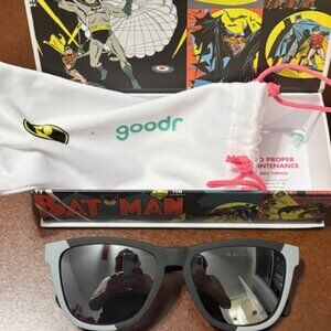 NIB Goodr Batman Sunglasses - Caped Crusader Sun Shaders